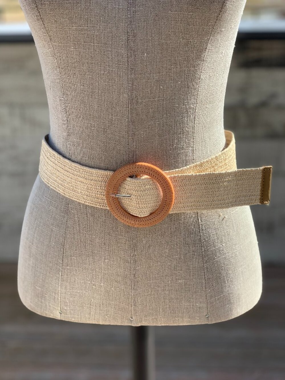 Neutral Woven Circle-Buckle Waist Belt